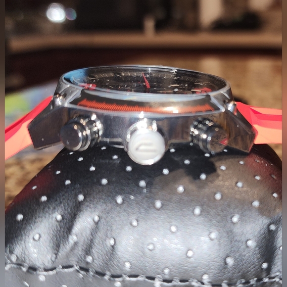 Diesel Men's Overflow Chronograph Gunmetal and Red Silicone Watch - Picture 4 of 7